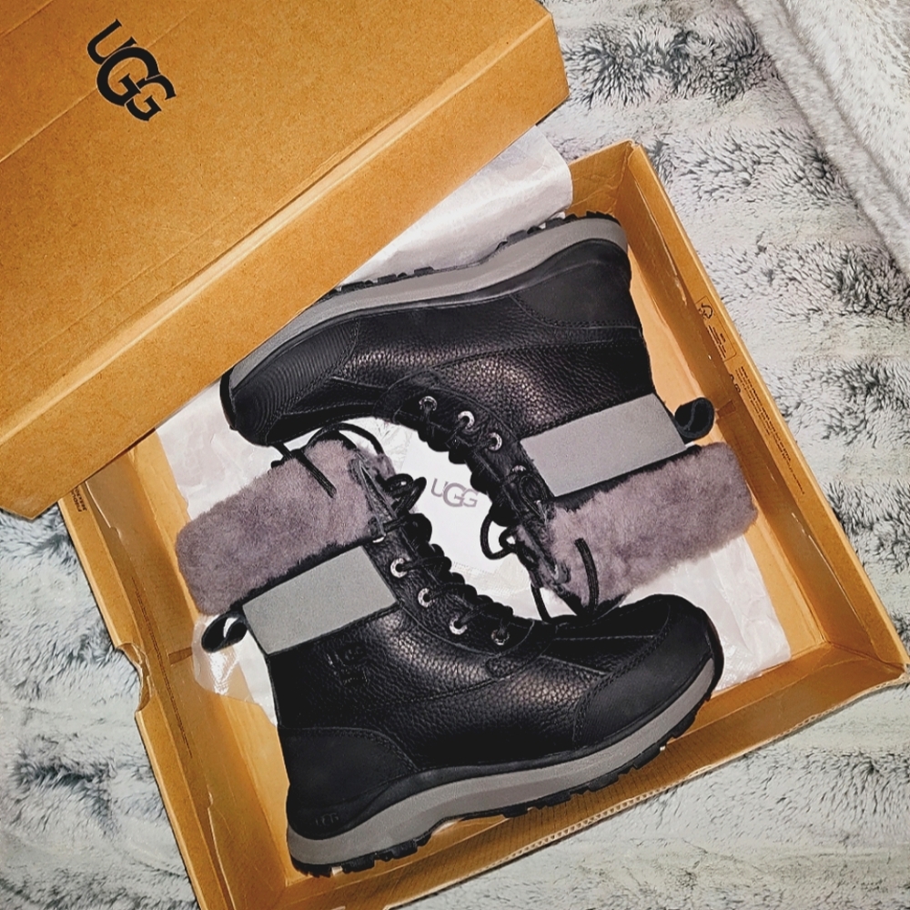 UGG ADIRONDACK III BOOT